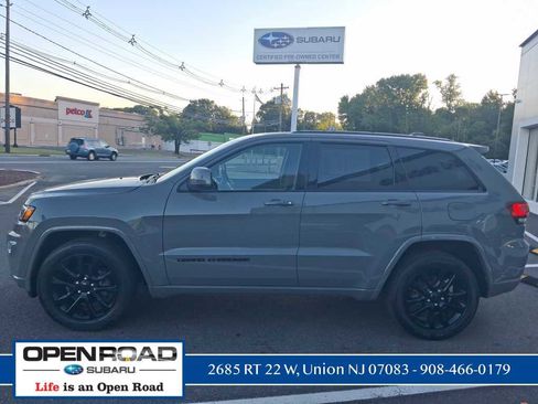 Used 2020 Jeep Grand Cherokee Altitude AWD/4WD image 7