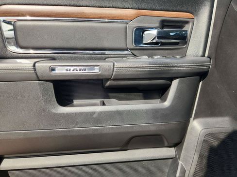 Used 2015 RAM 1500 Laramie w/ Convenience Group AWD/4WD image 23