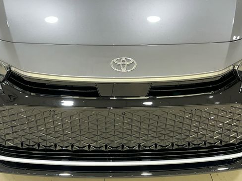 New 2026 Toyota Crown Limited w/ Advanced Technology Package image 4