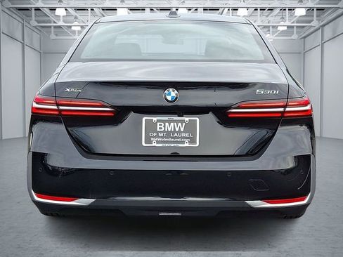 Certified 2026 BMW 530i xDrive w/ Premium Package image 5