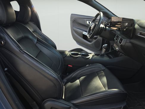 Used 2024 Ford Mustang GT Premium RWD image 23