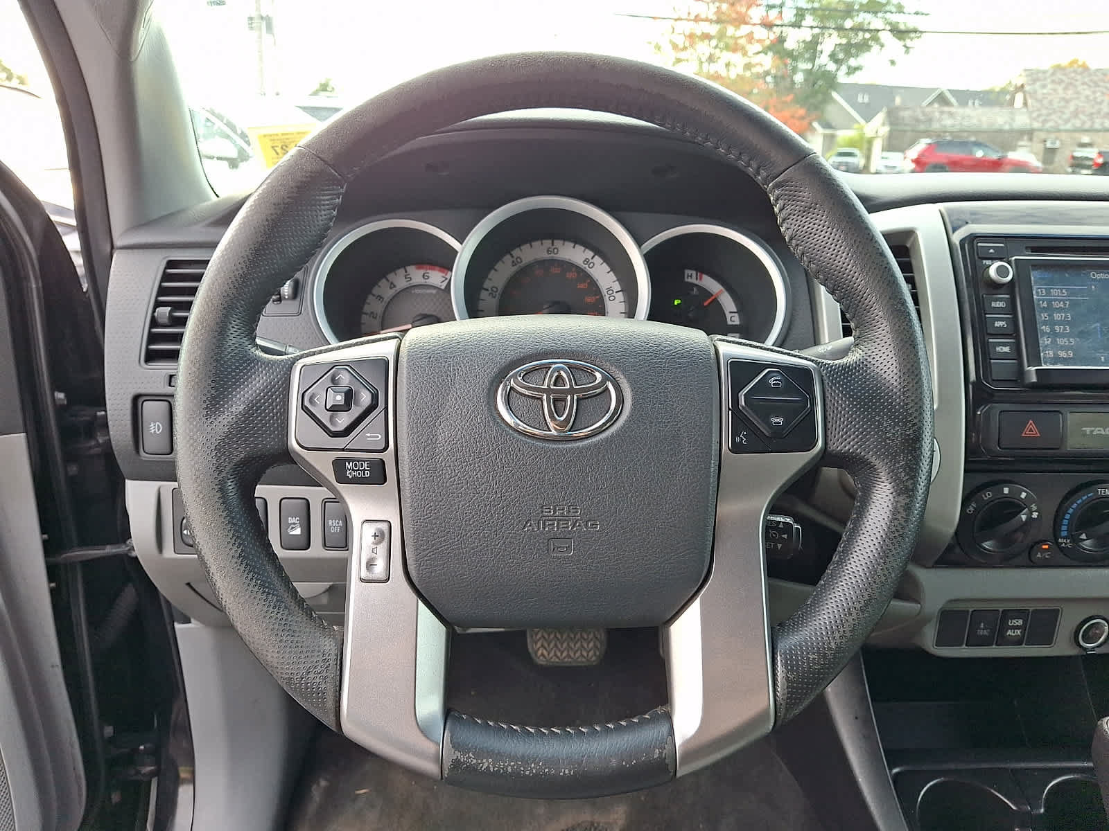 Used 2015 Toyota Tacoma 4x4 Double Cab w/ TRD Off-Road Package image 19