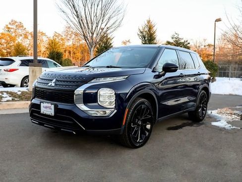Used 2022 Mitsubishi Outlander SEL Black Edition image 14