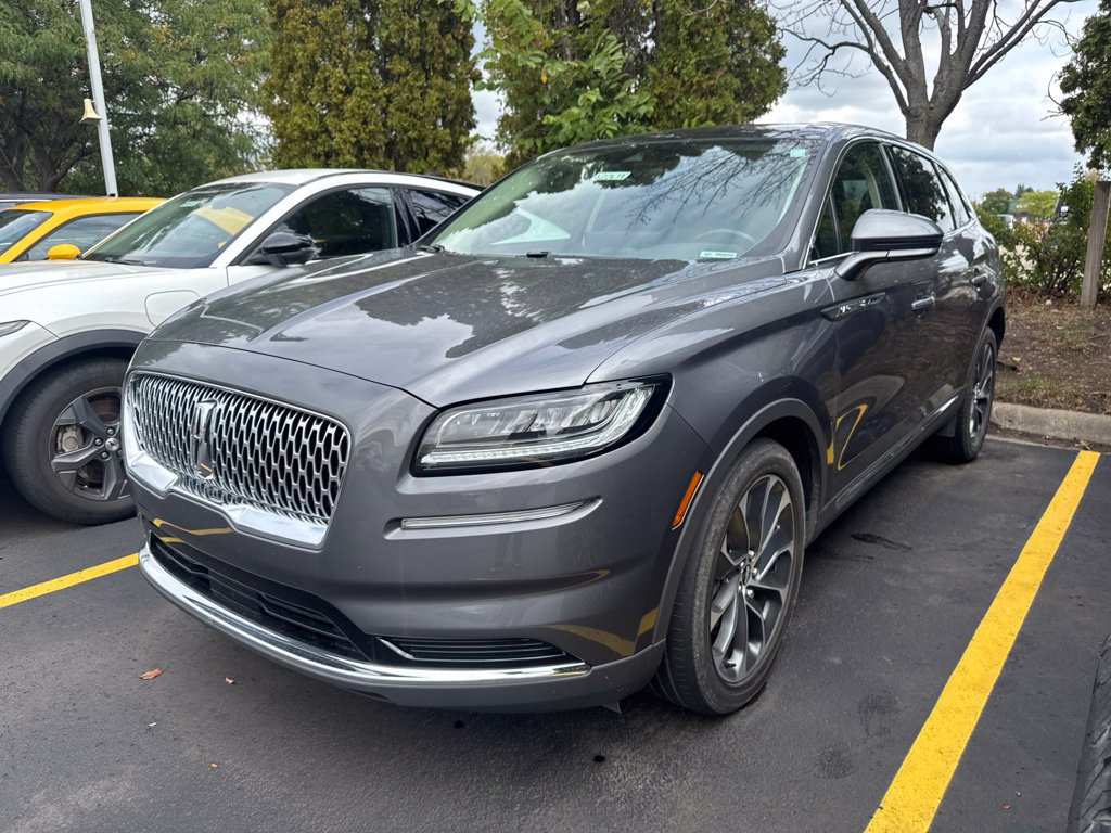 Certified 2022 Lincoln Nautilus Reserve AWD/4WD image 3