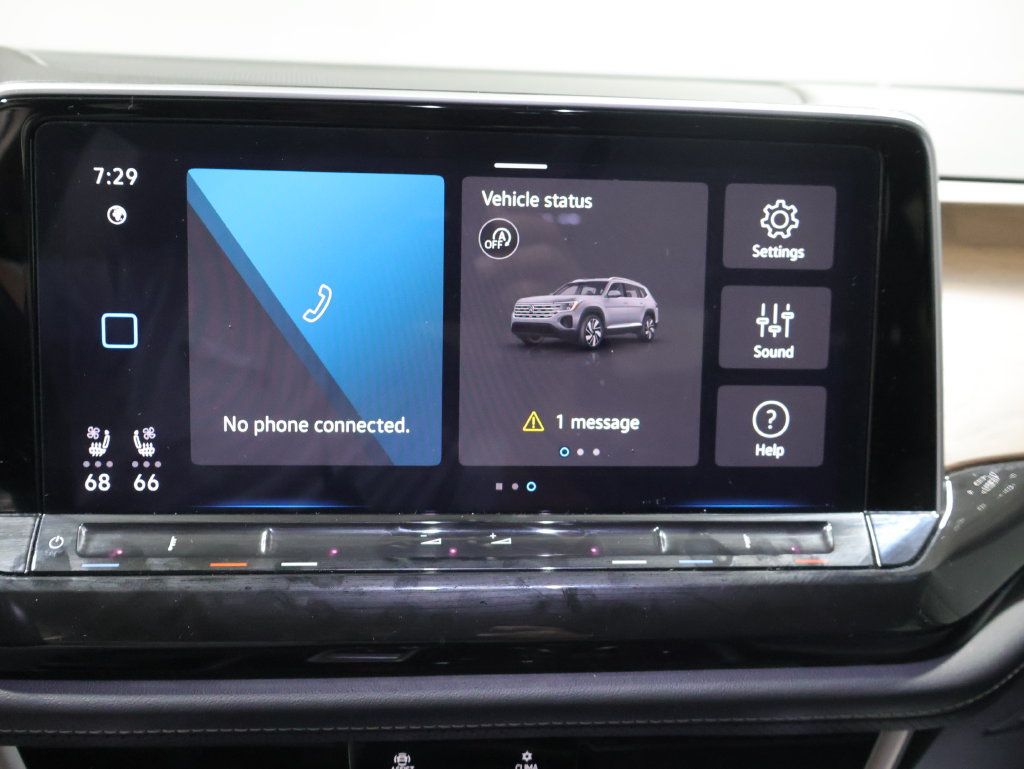 Used 2025 Volkswagen Atlas SE AWD/4WD image 25