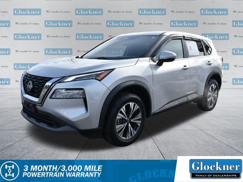 Used 2022 Nissan Rogue SV image 1