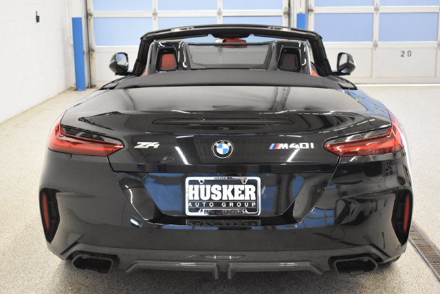 Used 2022 BMW Z4 M40i w/ Premium Package RWD image 12