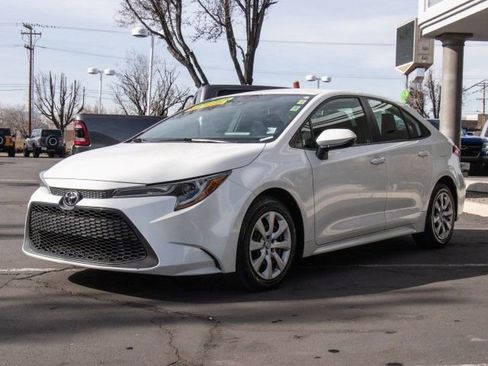 Used 2021 Toyota Corolla LE w/ Carpet Mat Package (TMS) image 3