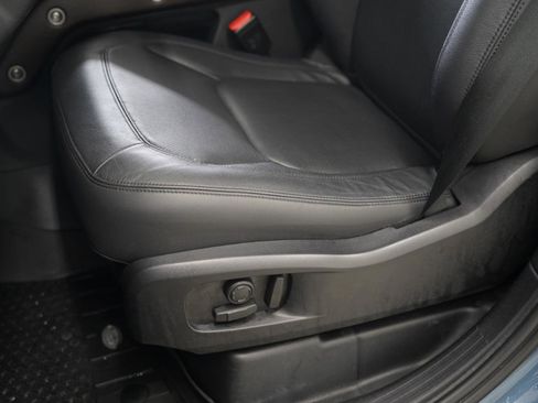 Used 2024 Land Rover Defender 110 S image 25