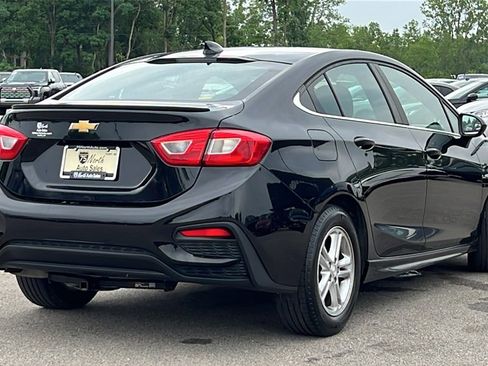 Used 2018 Chevrolet Cruze LT image 5