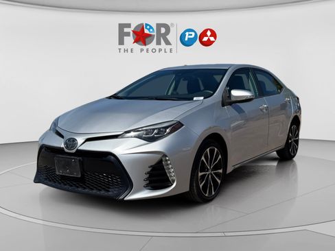 Used 2018 Toyota Corolla SE image 1