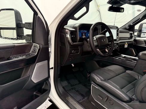 New 2026 Ford F450 Platinum w/ FX4 Off-Road Package image 33