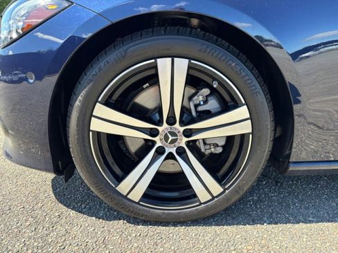 Used 2022 Mercedes-Benz C 300 4MATIC Sedan w/ Exclusive Trim Package image 9