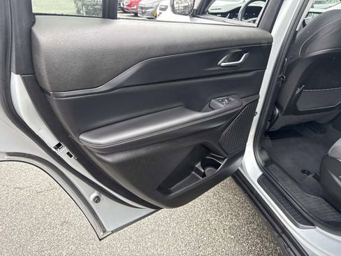 Used 2023 Jeep Grand Cherokee L Laredo image 19