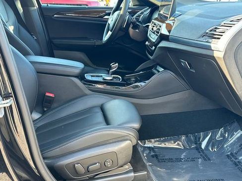 Used 2024 BMW X4 xDrive30i w/ Parking Assistance Package AWD/4WD image 13