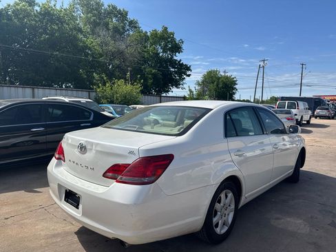 Used 2008 Toyota Avalon XLS FWD image 31