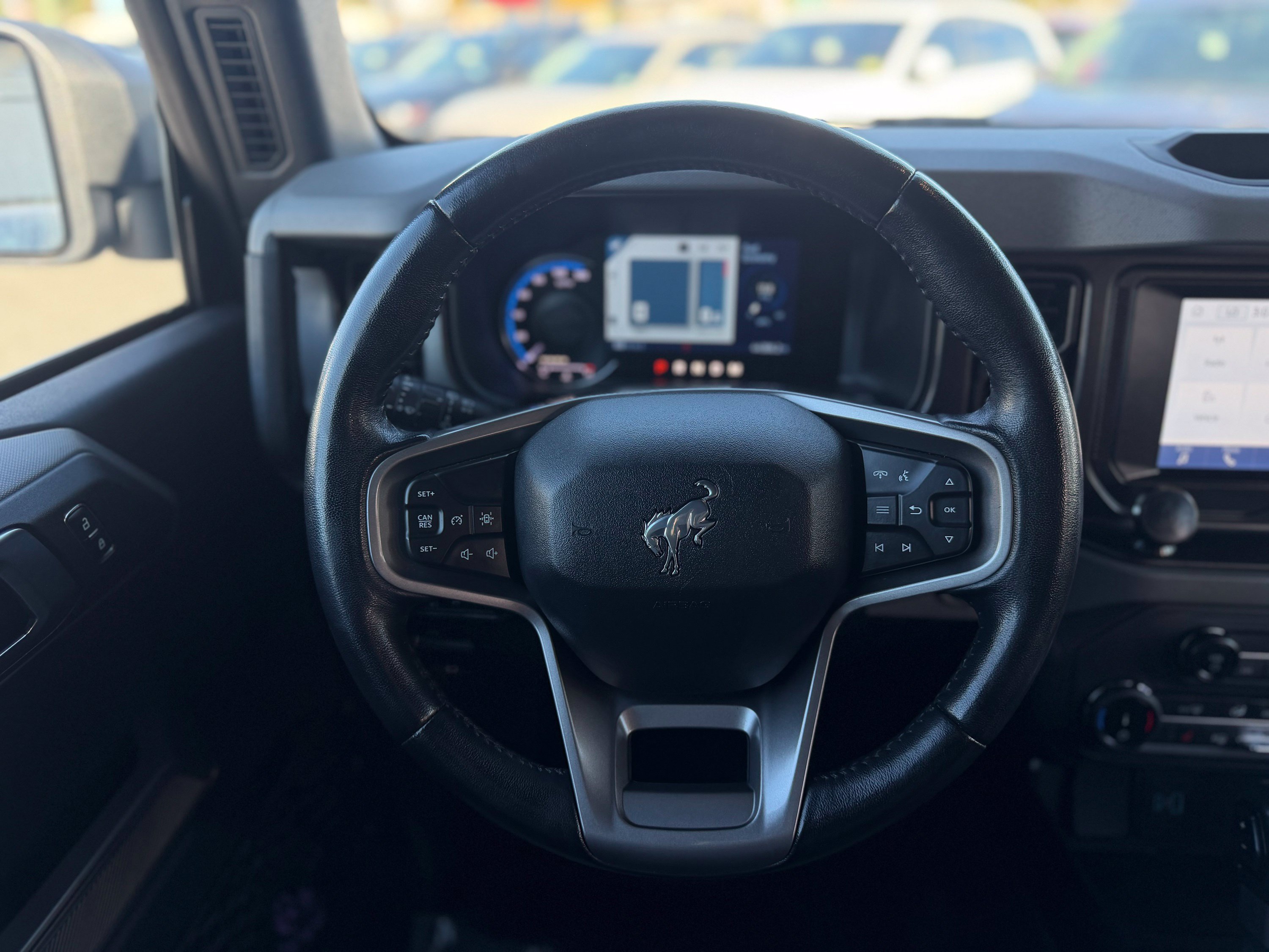 Used 2022 Ford Bronco Black Diamond AWD/4WD image 28