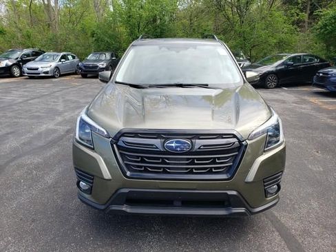 Used 2023 Subaru Forester Limited AWD/4WD image 5