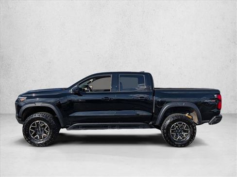 Used 2024 Chevrolet Colorado ZR2 w/ Safety Package AWD/4WD image 8
