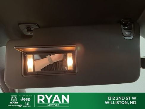 New 2026 RAM 1500 4x4 Crew Cab image 39