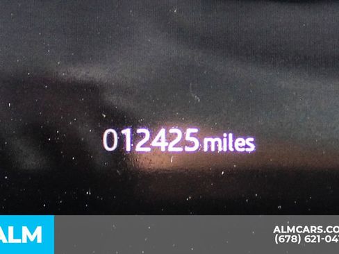 Used 2025 Land Rover Defender 110 X AWD/4WD image 40