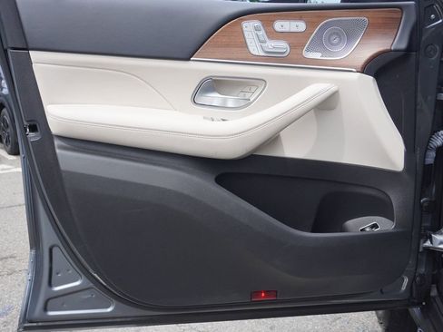 Used 2023 Mercedes-Benz GLE 350 4MATIC image 25