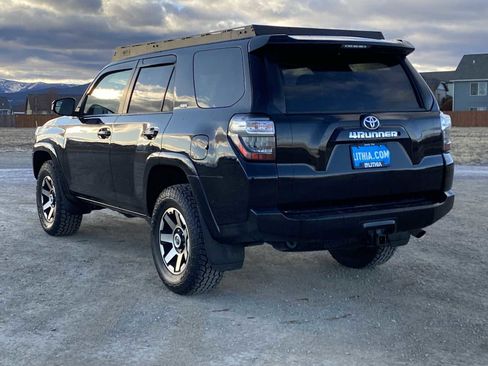 Used 2019 Toyota 4Runner SR5 image 12