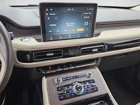 Used 2020 Lincoln Aviator Reserve w/ Equipment Group 201A image 15