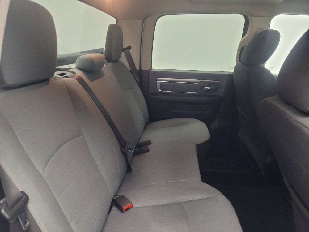 Used 2021 RAM 1500 Classic SLT AWD/4WD image 19