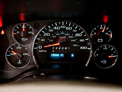 Used 2025 Chevrolet Express 3500 LS RWD image 18