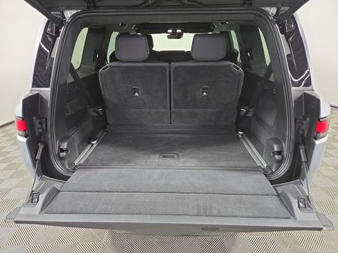 Used 2024 Rivian R1S Adventure AWD/4WD image 15