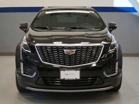 Certified 2022 Cadillac XT5 Premium Luxury image 16