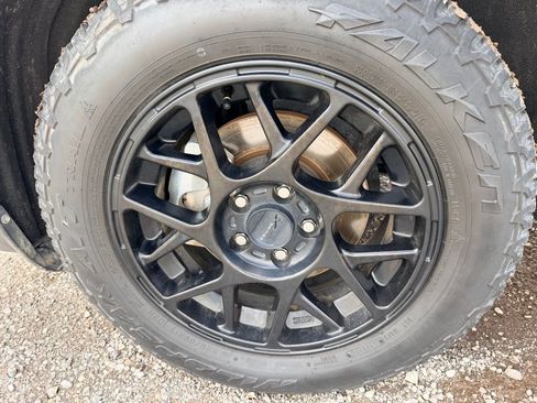 Used 2025 Toyota RAV4 XLE image 17