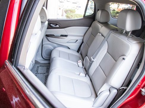 Used 2023 GMC Acadia SLT image 20