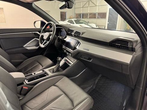 Used 2021 Audi Q3 2.0T Premium w/ Convenience Package image 39