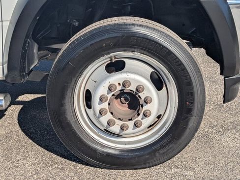 Used 2020 RAM 5500 Tradesman w/ Chrome Appearance Group image 12