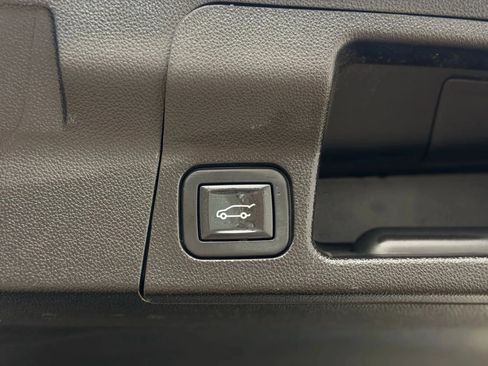 Used 2019 GMC Acadia SLE image 31