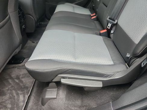 Certified 2019 Ford Escape SE image 25