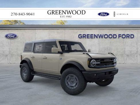 New 2025 Ford Bronco Outer Banks w/ Sasquatch Package image 1