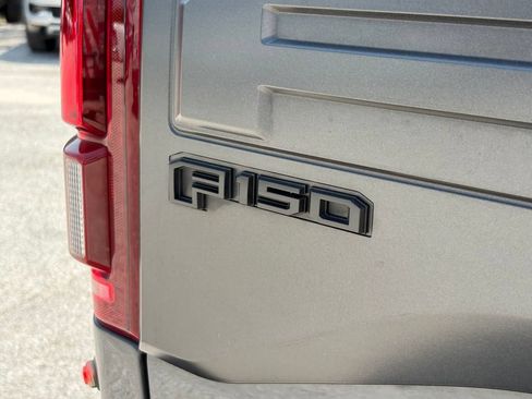 Used 2018 Ford F150 Raptor w/ Equipment Group 802A Luxury AWD/4WD image 13