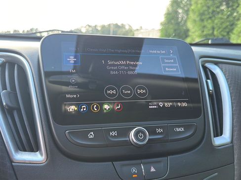 Used 2025 Chevrolet Malibu LT FWD image 22