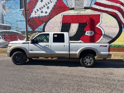 Used 2014 Ford F250 King Ranch w/ King Ranch w/Chrome Package image 3