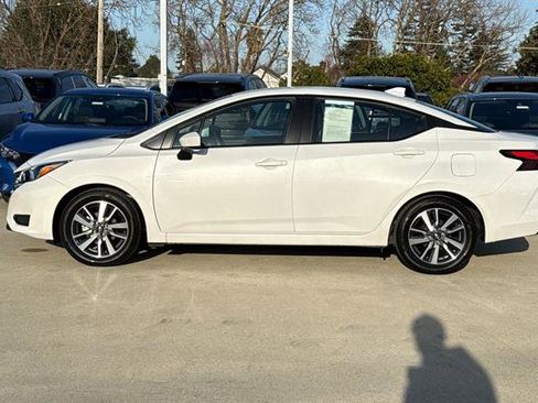 Used 2024 Nissan Versa SV image 6