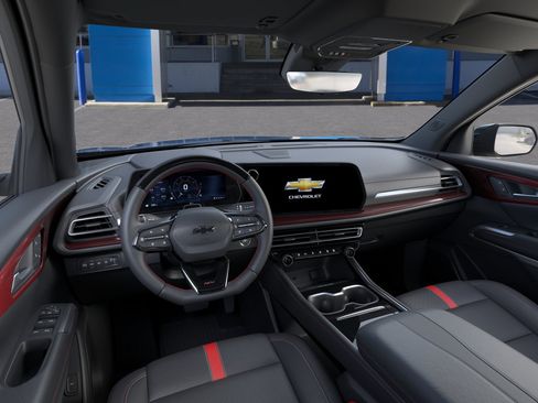 New 2027 Chevrolet Traverse RS w/ LPO, Floor Liner Package AWD/4WD image 39