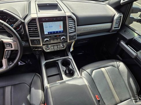 Used 2021 Ford F450 Platinum w/ FX4 Off-Road Package image 22