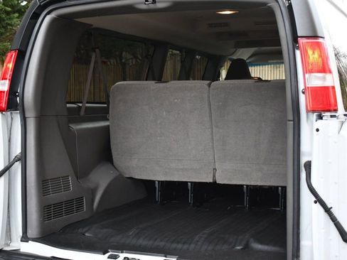 Used 2022 Chevrolet Express 3500 LS image 11