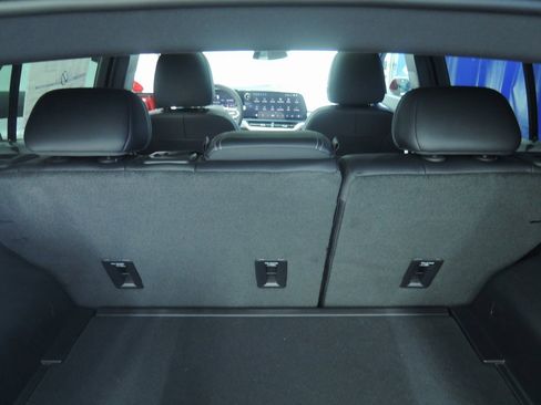 New 2026 Chevrolet Equinox EV LT image 27