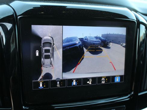 Used 2024 Chevrolet Traverse Premier w/ Redline Edition AWD/4WD image 14