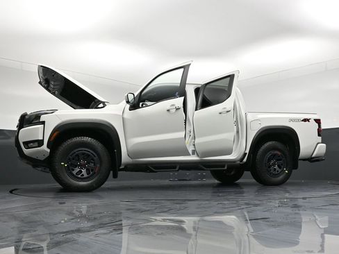 New 2026 Nissan Frontier PRO-4X w/ Tow Package image 36