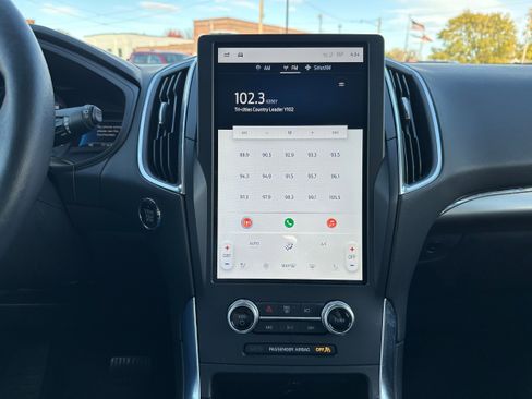 Used 2024 Ford Edge Titanium w/ Class II Trailer Tow Package image 14